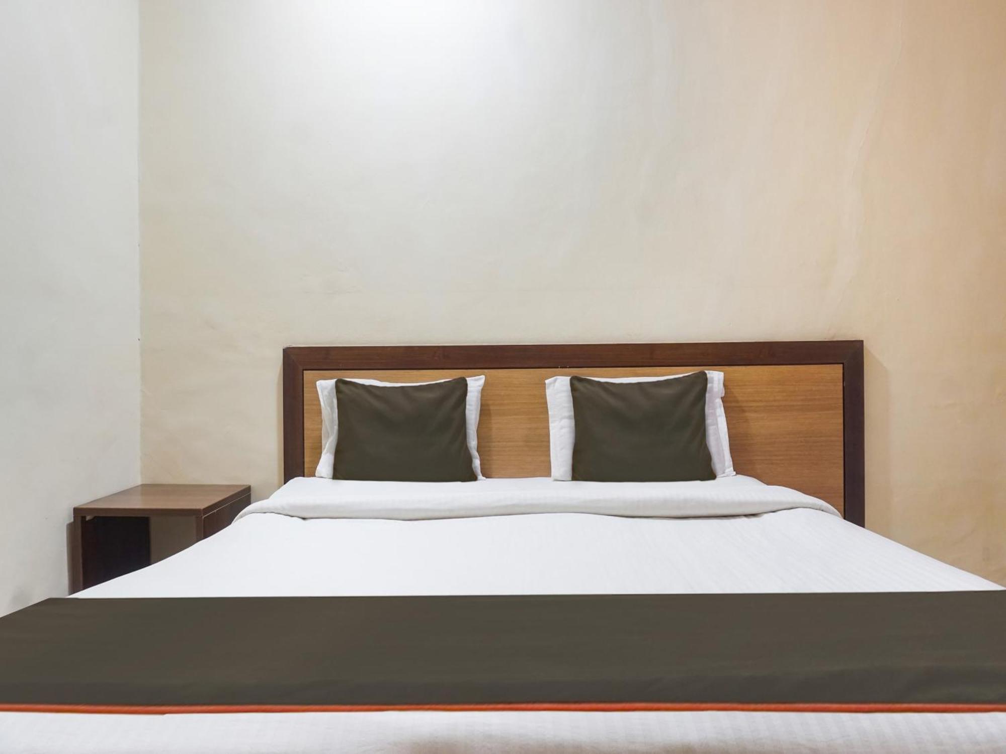 Collection O Orchard Resort Pune Bagian luar foto