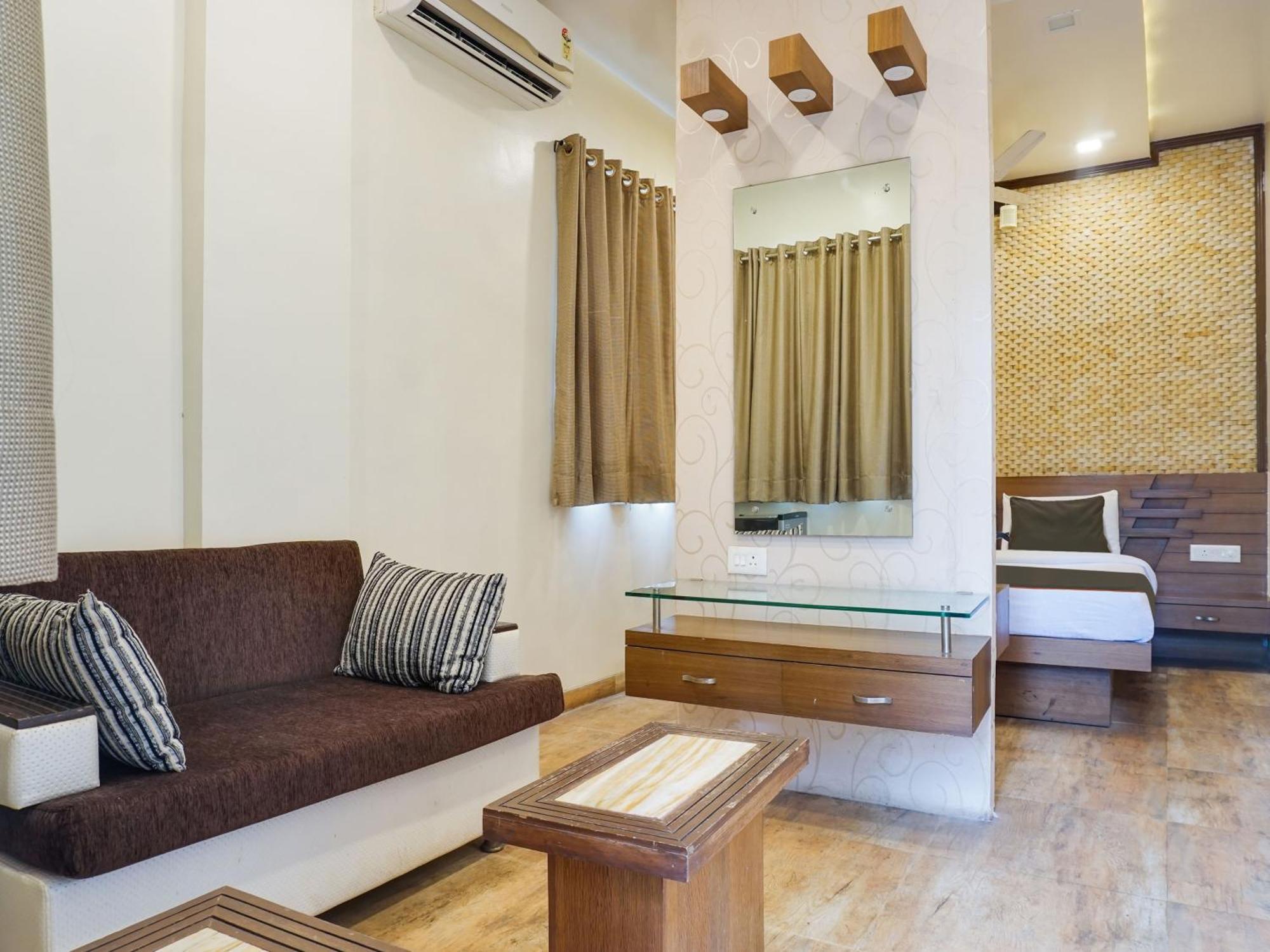 Collection O Orchard Resort Pune Bagian luar foto