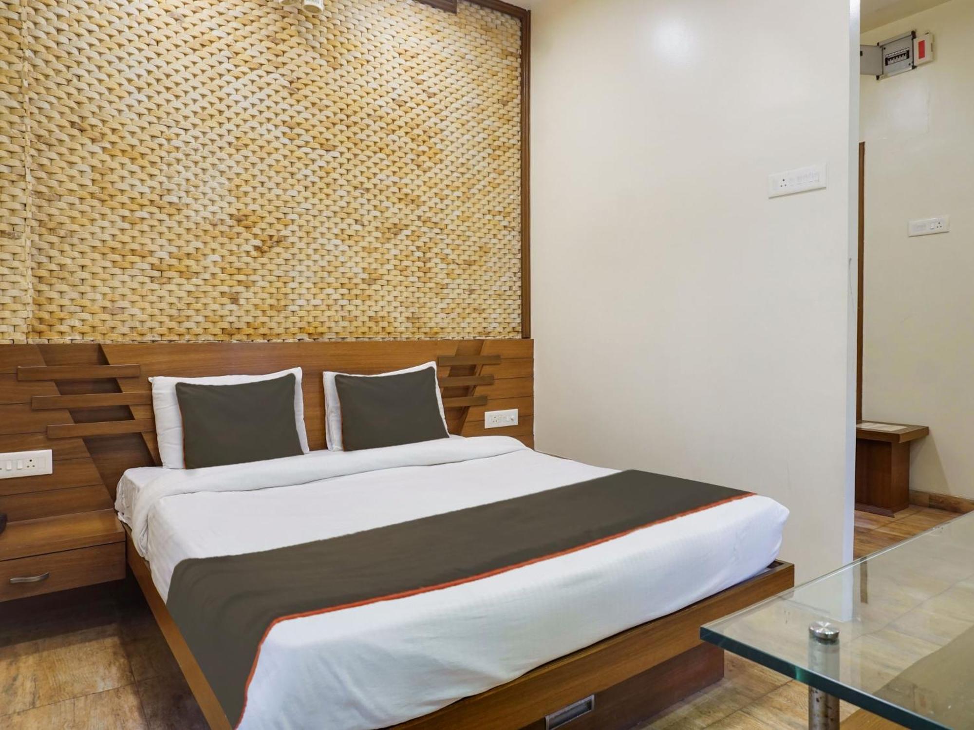 Collection O Orchard Resort Pune Bagian luar foto