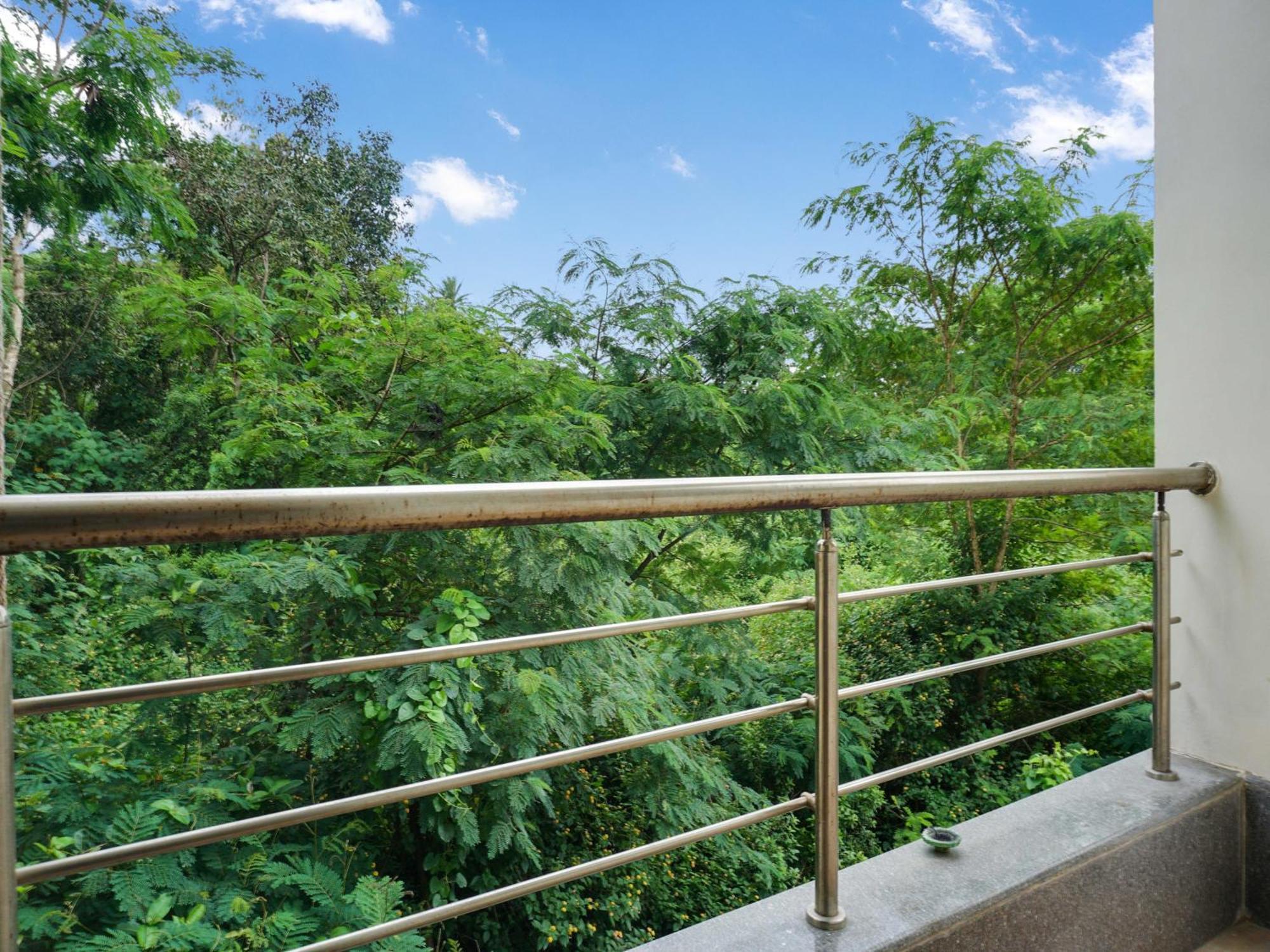 Collection O Orchard Resort Pune Bagian luar foto